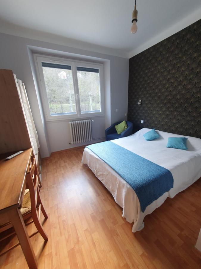 Chambre Privee Du Majestic Saint-Affrique Kültér fotó